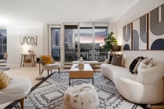 Photo #4: 424016356 Listing 