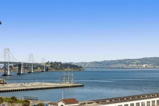 Photo #1: 424016385 Listing