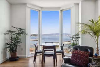 Photo #4: 424016385 Listing