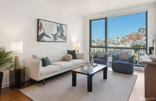 Photo #2: 424016982 Listing 