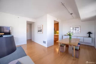 Photo #5: 424017057 Listing 