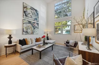 Photo #3: 424017737 Listing