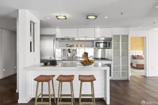 Photo #5: 424017750 Listing 