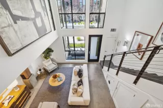 Photo #5: 424018084 Listing