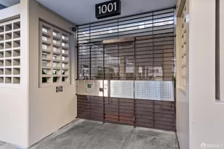 Photo #6: 424018295 Listing