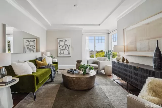 MLS: 424018835 Condo For Sale