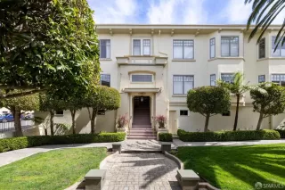 Photo #5: 424018835 Listing
