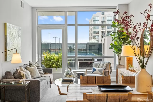 MLS: 424018862 Condo For Sale