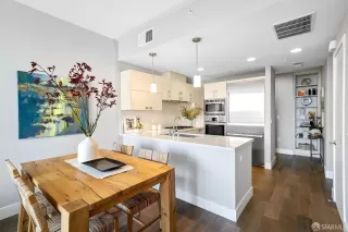 Photo #3: 424018862 Listing 