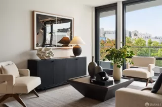 Photo #4: 424018881 Listing