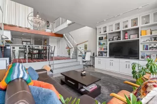 Photo #6: 424018972 Listing 