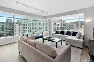 Photo #2: 424019142 Listing 