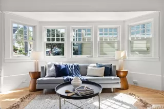 Photo #4: 424019264 Listing