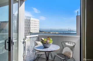 Photo #2: 424019288 Listing