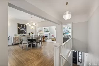 Photo #4: 424019412 Listing