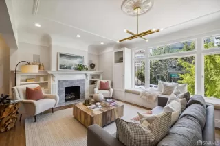 Photo #5: 424019412 Listing