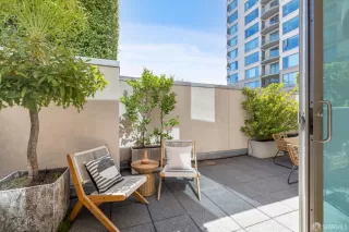 Photo #5: 424019555 Listing