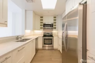 Photo #5: 424019982 Listing 