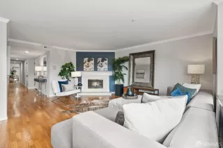 Photo #3: 424020172 Listing