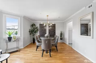 Photo #6: 424020172 Listing