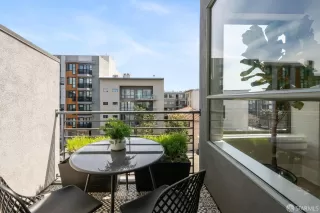 Photo #4: 424020345 Listing