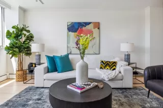 Photo #5: 424020519 Listing