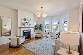 Photo #2: 424020541 Listing