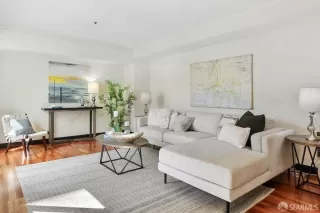 Photo #2: 424020635 Listing 