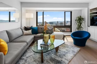 Photo #3: 424020784 Listing