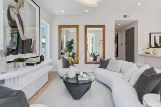 Photo #3: 424020823 Listing