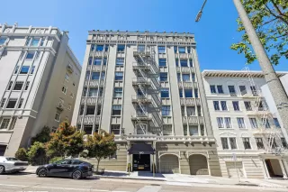 Photo #2: 424020965 Listing