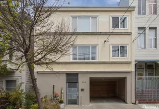 Photo #1: 424021081 Listing