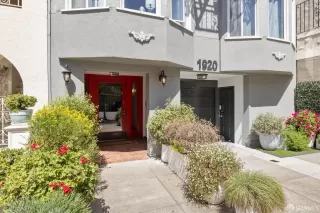 Photo #2: 424021082 Listing