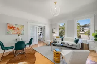 Photo #5: 424021230 Listing