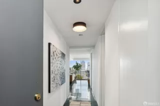 Photo #3: 424021277 Listing