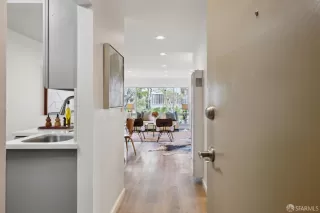 Photo #4: 424021617 Listing 