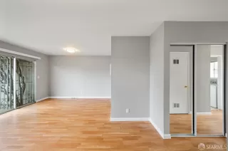 Photo #3: 424021806 Listing