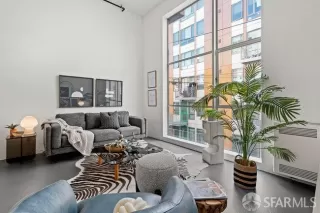 Photo #4: 424021978 Listing