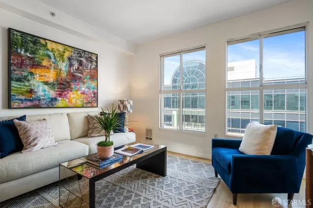 MLS: 424022191 Condo For Sale