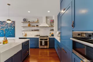 Photo #3: 424022274 Listing