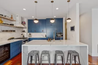 Photo #4: 424022274 Listing