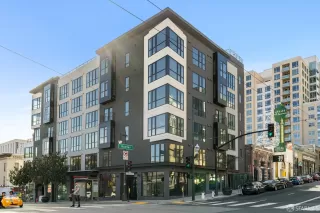 Photo #1: 424022448 Listing