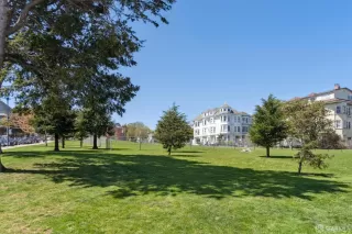 Photo #5: 424022770 Listing 