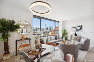 Photo #5: 424022841 Listing