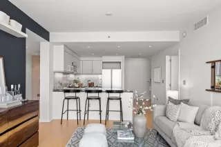 Photo #5: 424022851 Listing 