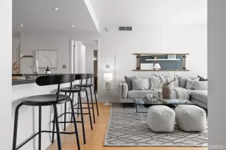 Photo #6: 424022851 Listing 