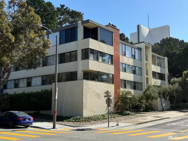 MLS: 424023585 Condo For Sale