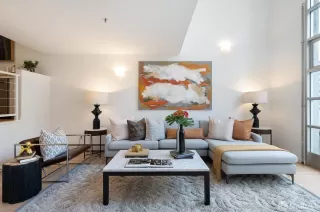 Photo #4: 424023669 Listing