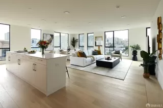 Photo #6: 424023717 Listing