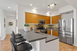 Photo #5: 424023843 Listing